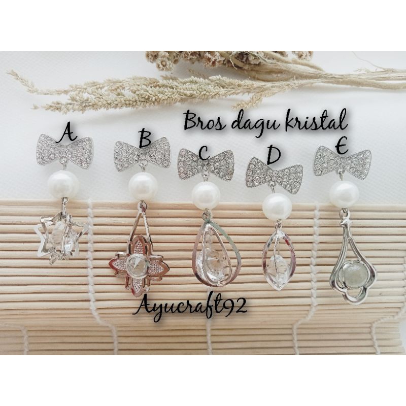 Bros dagu kristal 1pcs