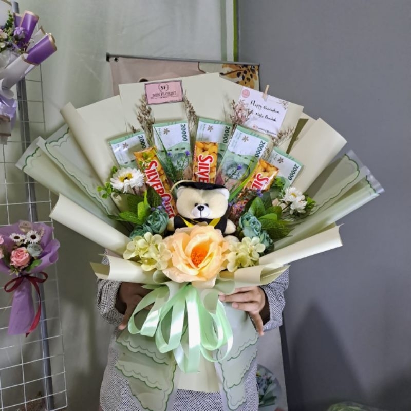 

Buket Snack Uang mix Boneka Wisuda | Buket Wisuda | Hadiah | Gift