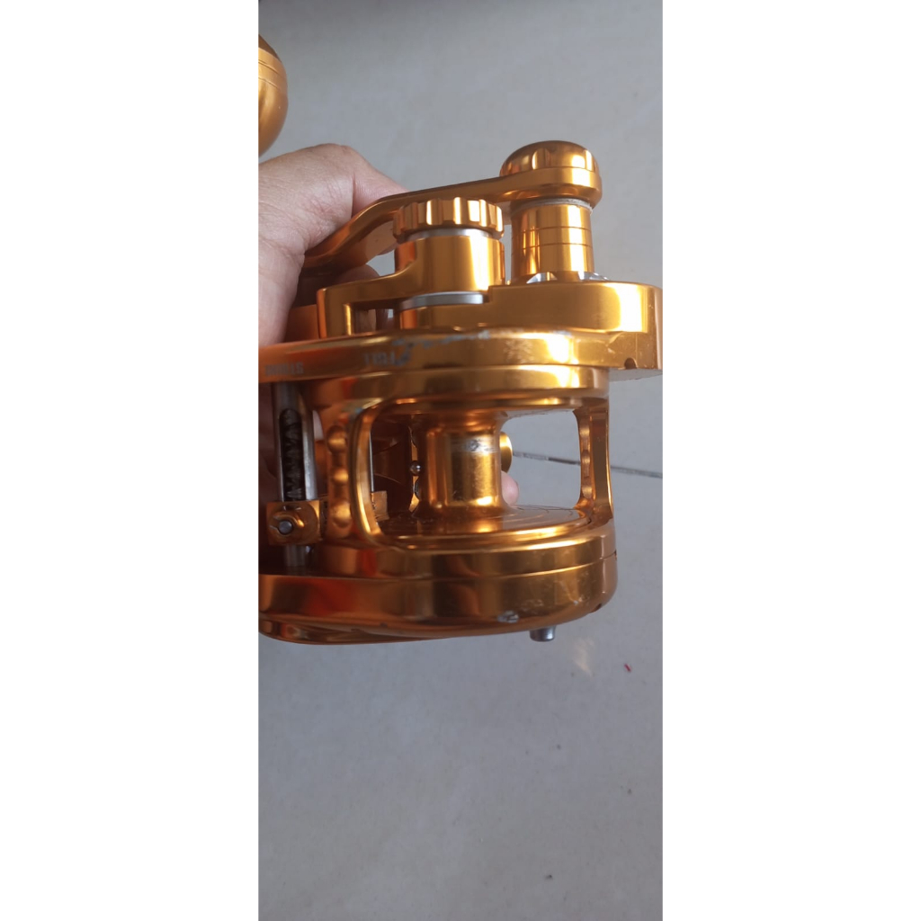 Reel Jigging Master UH Underhead PE 3 Gold  Left