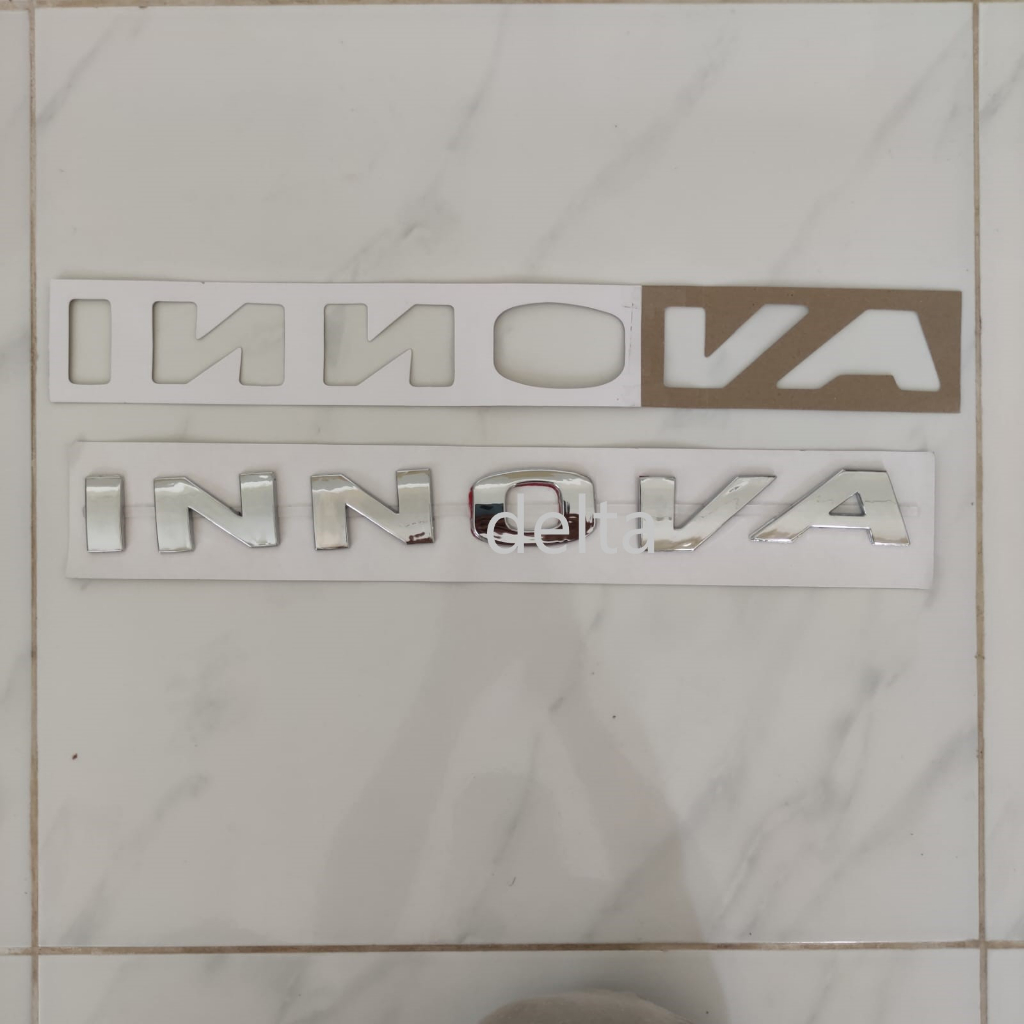 Logo/Emblem Kap Mesin Engine Hood INNOVA Besar Chrome