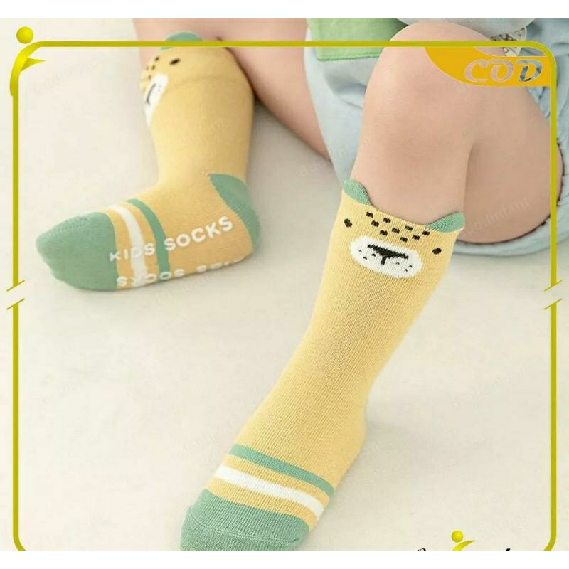 Kaos kaki panjang cute karakter hewan anti selip kaos kaki korea