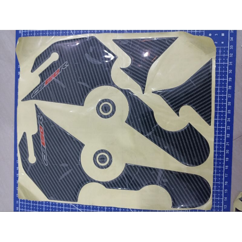 stiker timbul foot step cb 150 r new dan old emblem rangka cb 150 r new dan old variasi cb 150 r