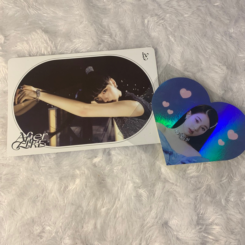 holo love wonyoung ive + postcard liz
