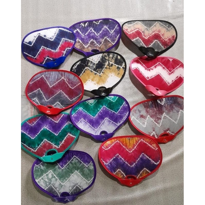 Kipas lipat batik sasirangan