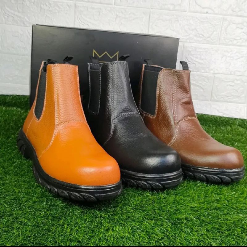SEPATU SAFETY BOOTS KULIT PRIA KING WALLBETH ( PRODUKSI SENDIRI )