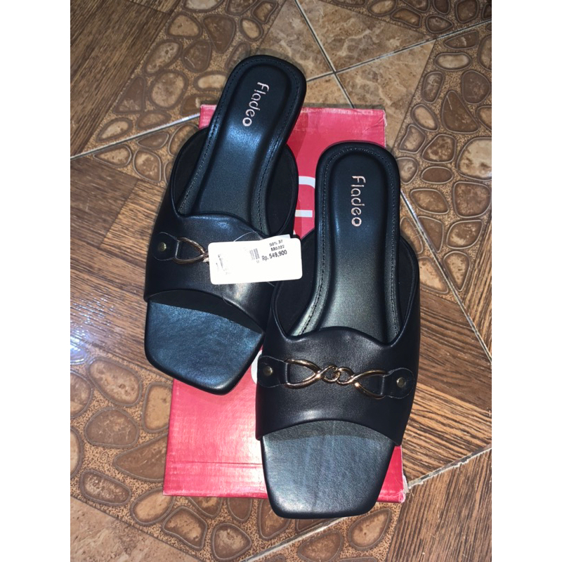 Fladeo heels