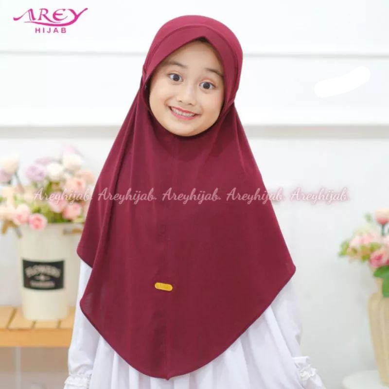 Arey hijab anak warna maroon
