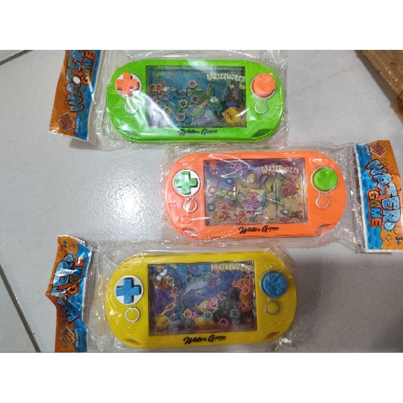 Mainan gimbot air murah