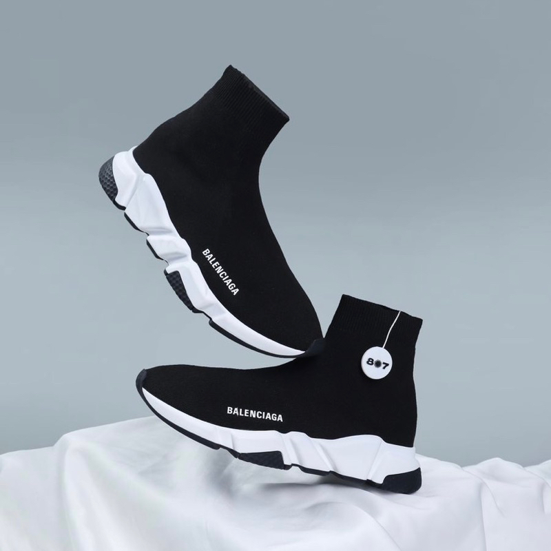 B. Speed Trainer Black White