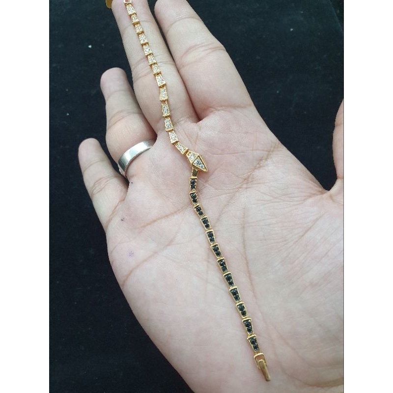 gelang rantai ular mata putih dan hitam emas