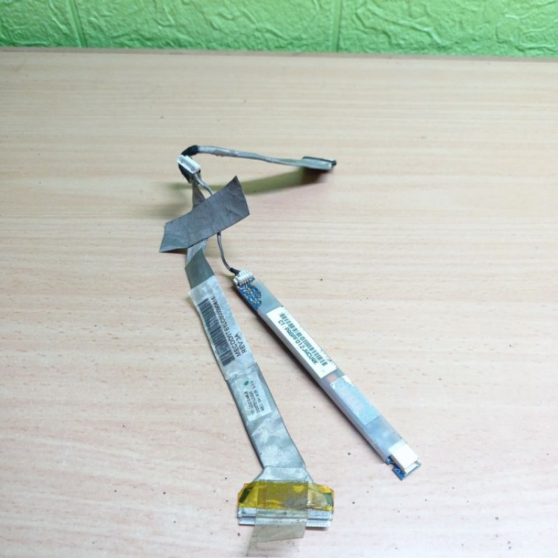 kabel fleksibel flexsibel LVDS LCD original laptop Toshiba L510