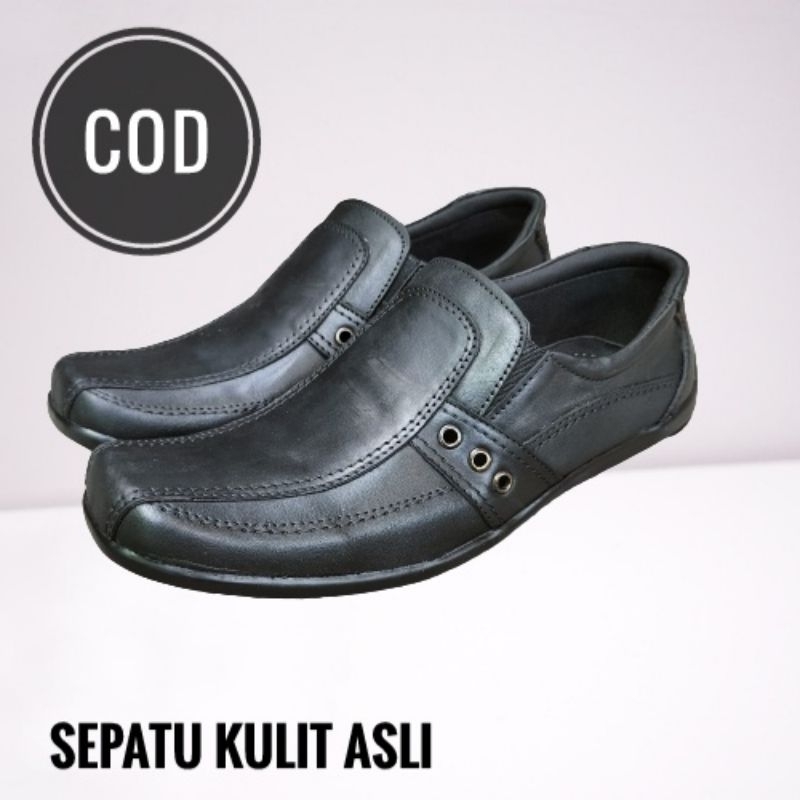 sepatu kulit murah/ sepatu santai kulit pria/ sepatu Slip On/ sepatu pantofel/ sepatu sekolah/ sepatu kerja atau dinas/ sepatu COD bayar di tempat