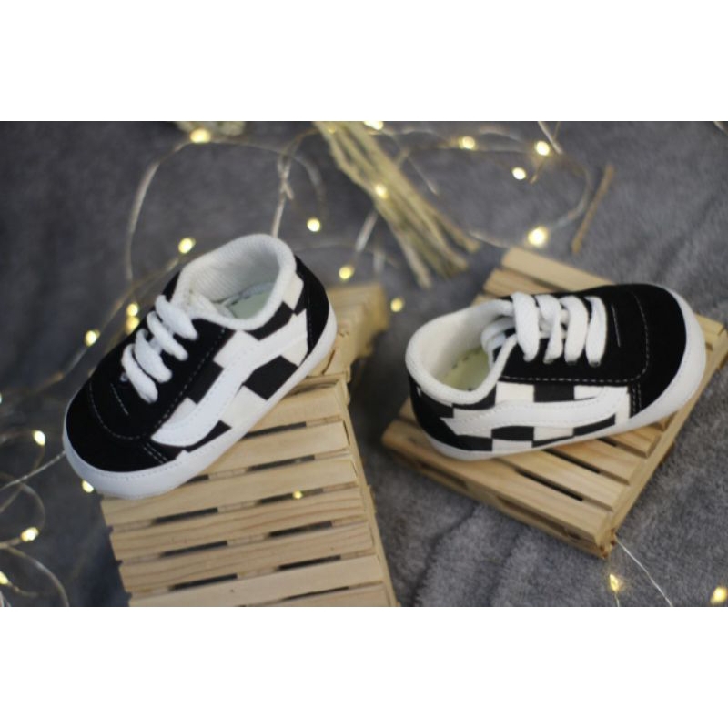 sepatu bayi laki-laki prewalker usia 0-12 bulan murah/sepatu baby perempuan terbaru