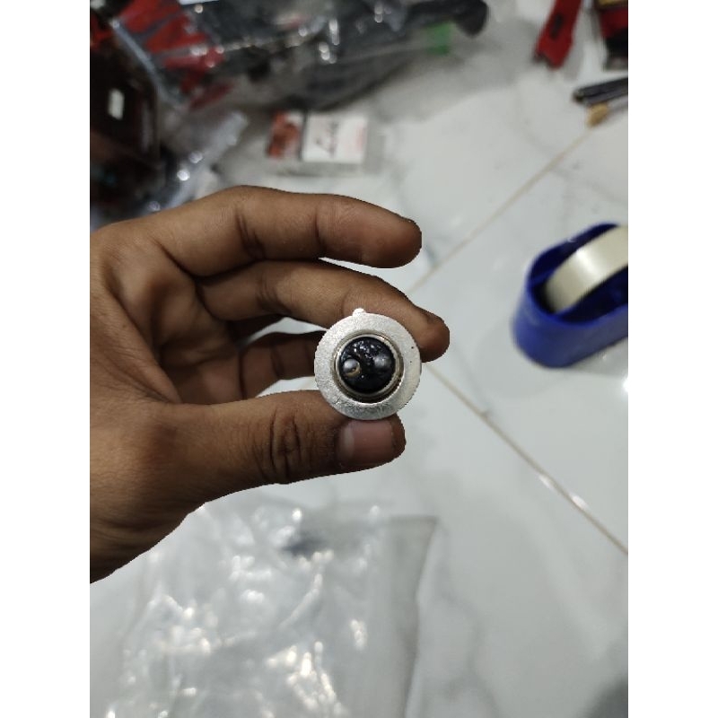 Bohlam lampu motor kuning