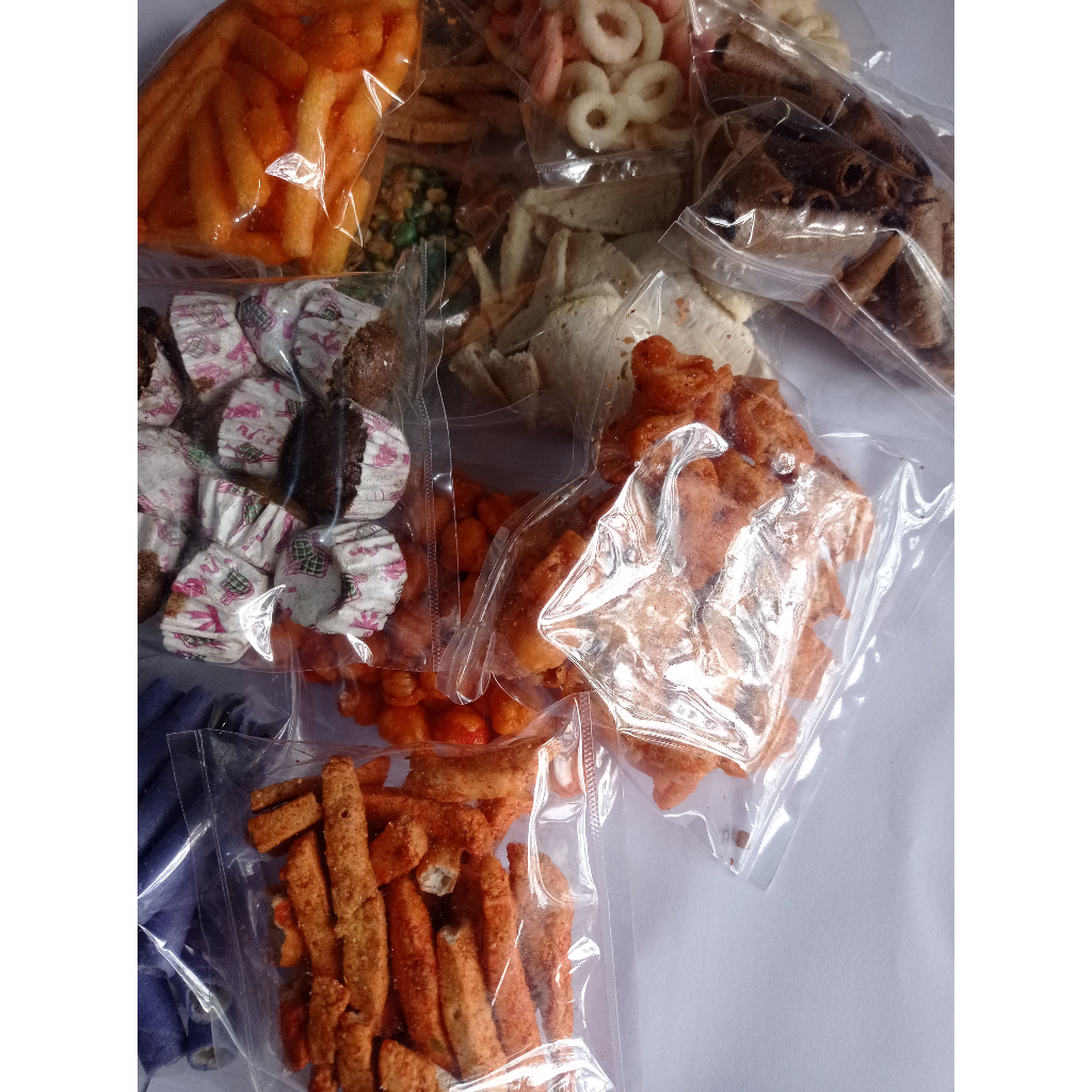 

Snack Cemilan Murah Makanan Ringan Asin Gurih Pedas Manis