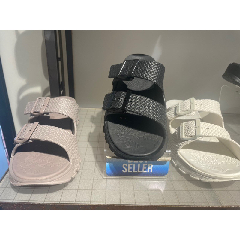 SKECHERS ARCH FIT FOOTSTEPS WOMEN'S Sandals