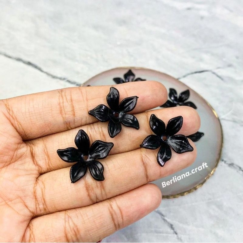 (10g) Mote Kelopak Bunga Lily Hitam