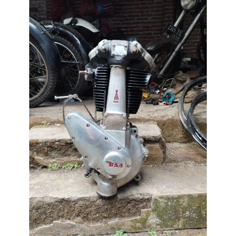 MESIN BSA MESIN MOTOR BSA 350CC TAHUN 1956