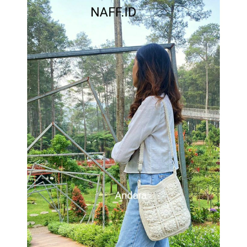 NAFF.ID-&quot;Andara&quot; Tas Handmade Selempang Bunga Polos Putih