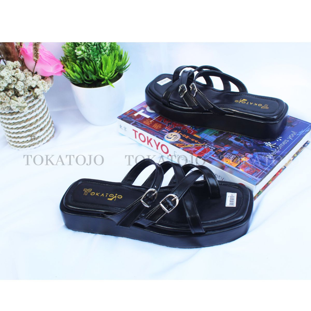 Sandal flatform wanita terbaru tali gesper Sandal wedges wanita kekinian