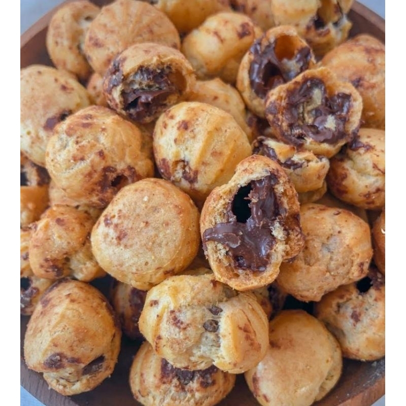 

KUE CHOCO SUS TOPLES TABUNG 600ML