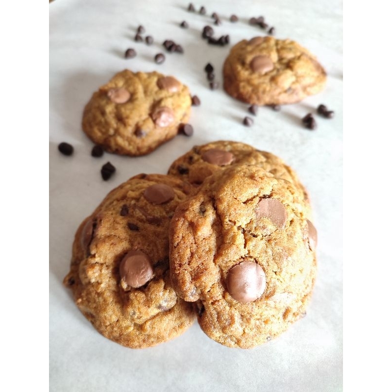 

Original Chocolate Chip Cookies / Soft Baked Cookies / Premium Cookies / Cookies Hampers