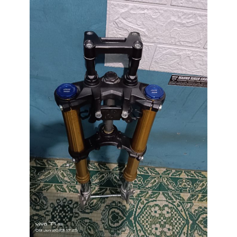 shok depan USD  SHOWA ORIGINAL COPOTAN CB150R 2023