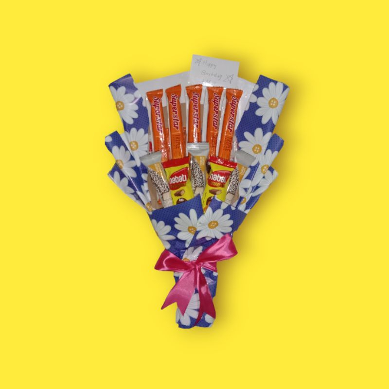 

BUKET SNACK DARI KERTAS KADO UNTUK WISUDA HAPPY BIRTDAY DLL