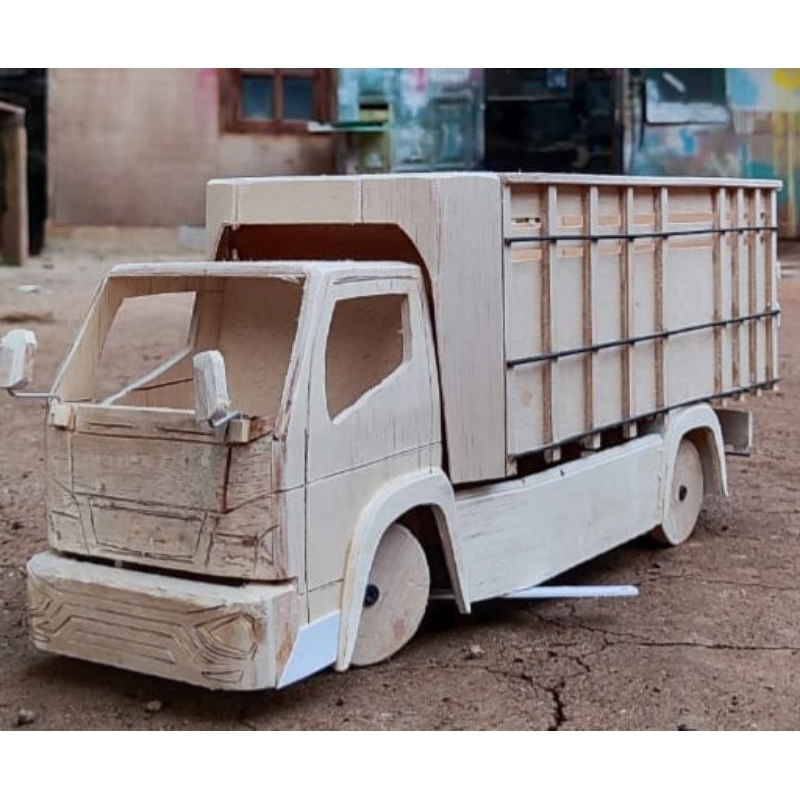 MINIATUR TRUK OLENG CANTER MENTAHAN SKALA 14