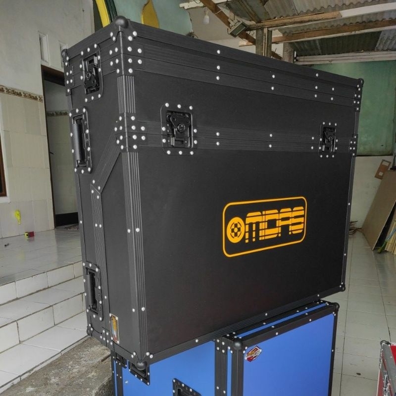 Hardcase MIDAS M32 Live