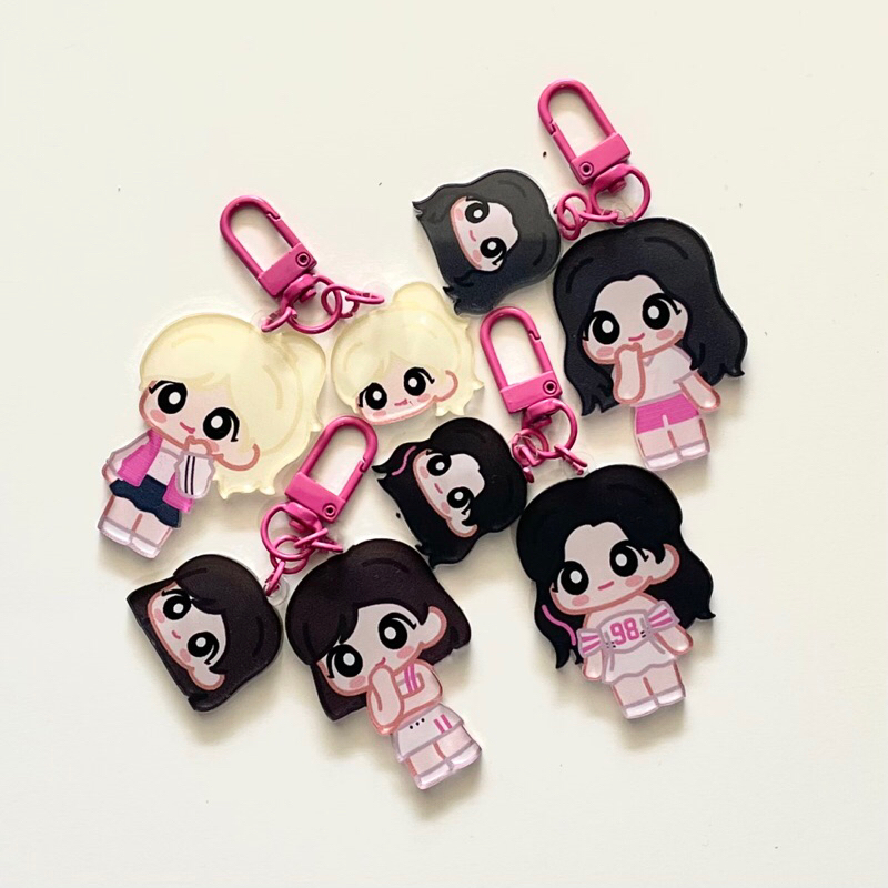 KEYCHAIN AESPA KARINA GISELLE WINTER NINGNING MERCH AESPA KEYRING AESPA