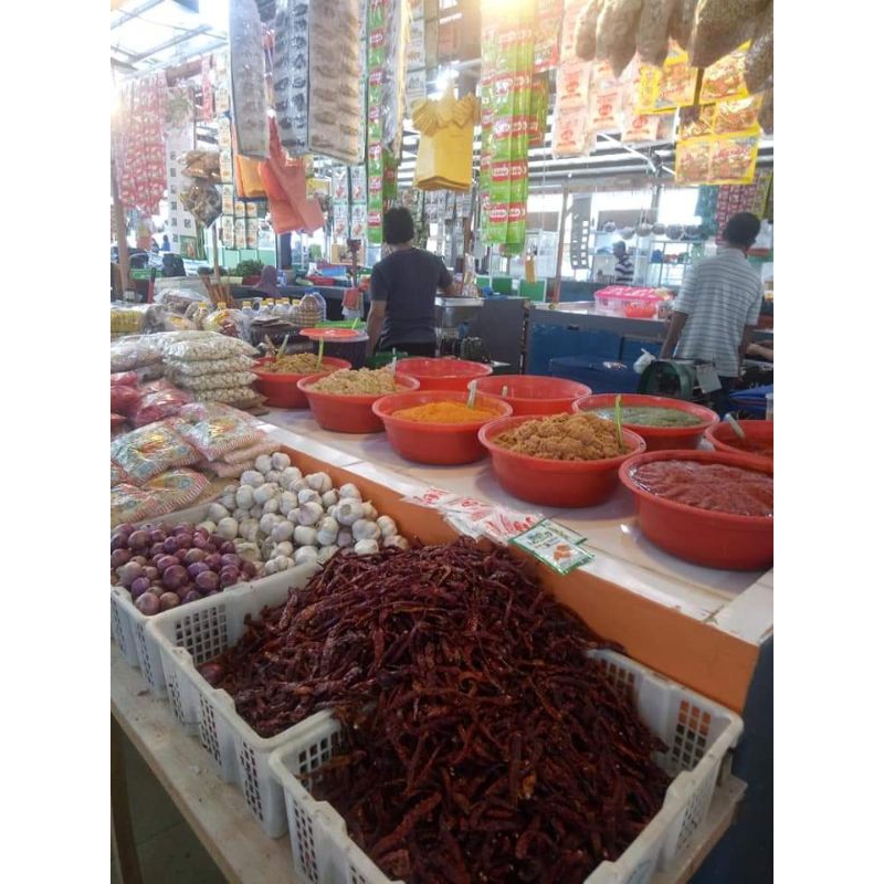 

Aneka bumbu giling dan Santan Segar