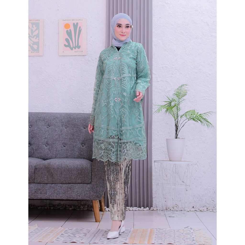 Vanriz Kebaya-Kebaya Tunik Tile Sapto Kinara Full Paet