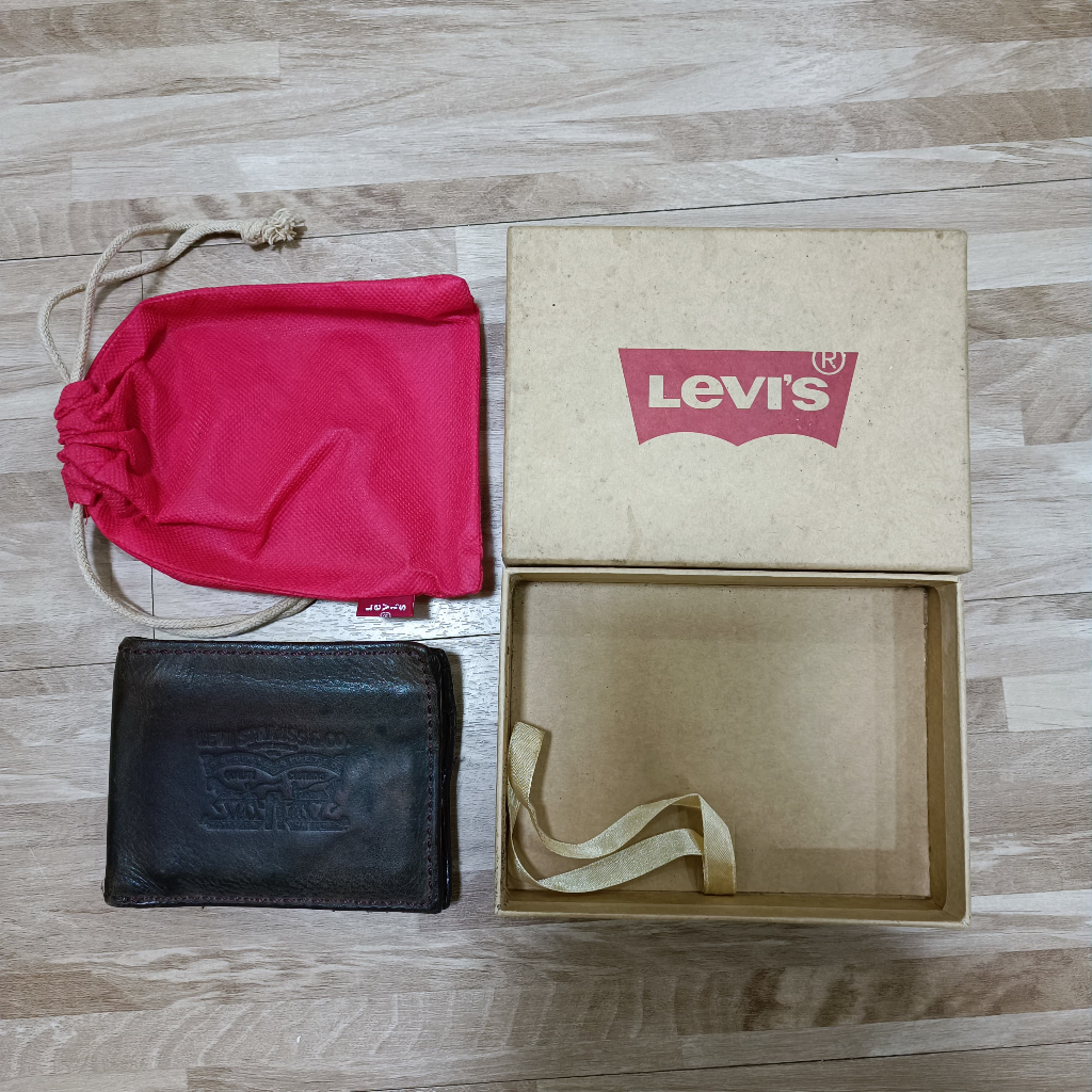 Dompet Levis Leather Wallet Brown Original Bekas