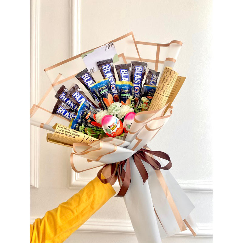 

FREE GREETING CARD BOUQUET SNACK BIG SIZE BOUQUET MURAH KADO WISUDA KADO ULANG TAHUN