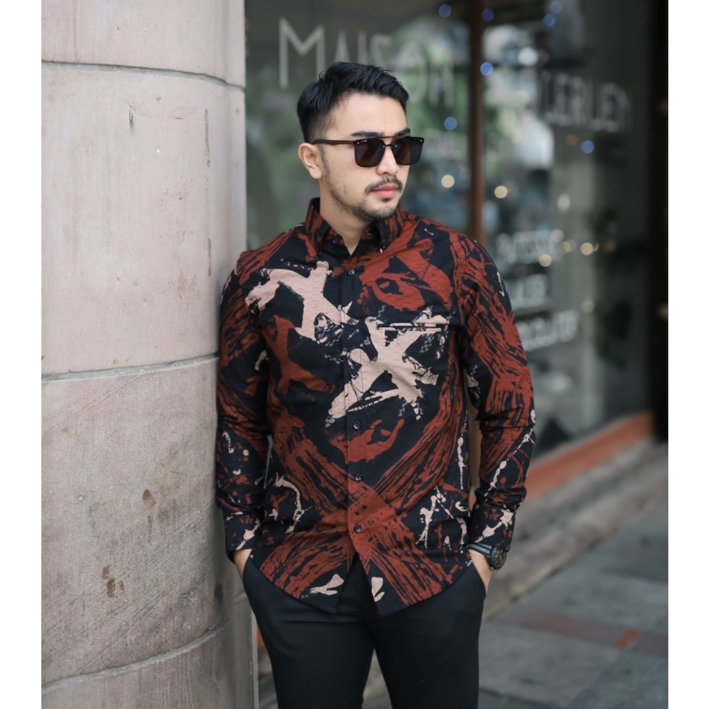 BATIK SOLO ORIGINAL PRIA  Kemeja Batik Slimfit Pria Dewasa Lengan Panjang Mewah Batik Abstrak Terbar