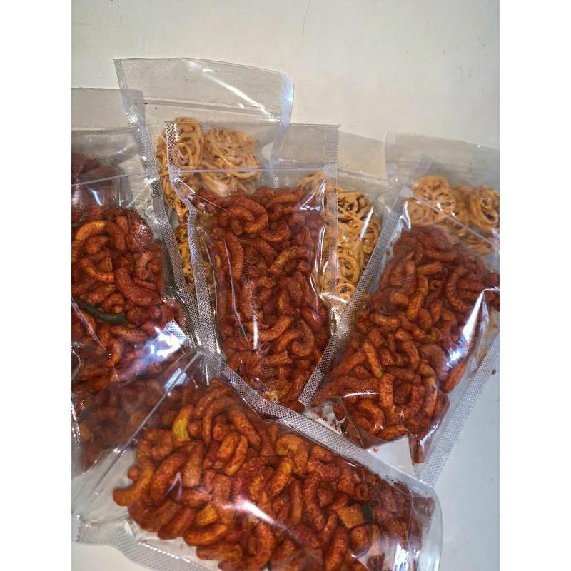 

Macaroni Pedas Daun Jeruk