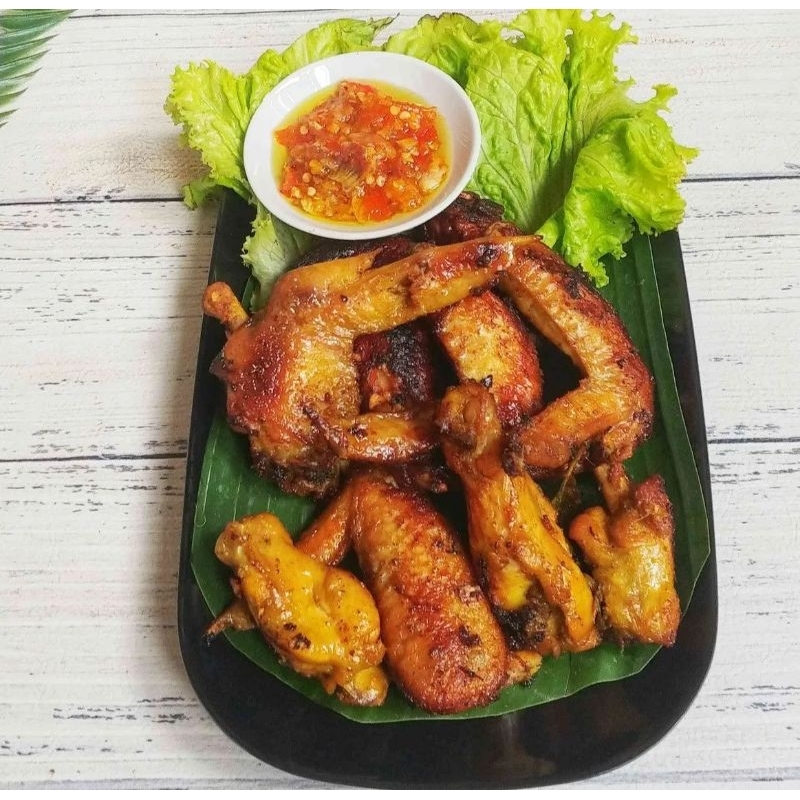 

AYAM UNGKEP BUMBU KUNING PAHA BAWAH/ SAYAP 500gr & SAMBAL