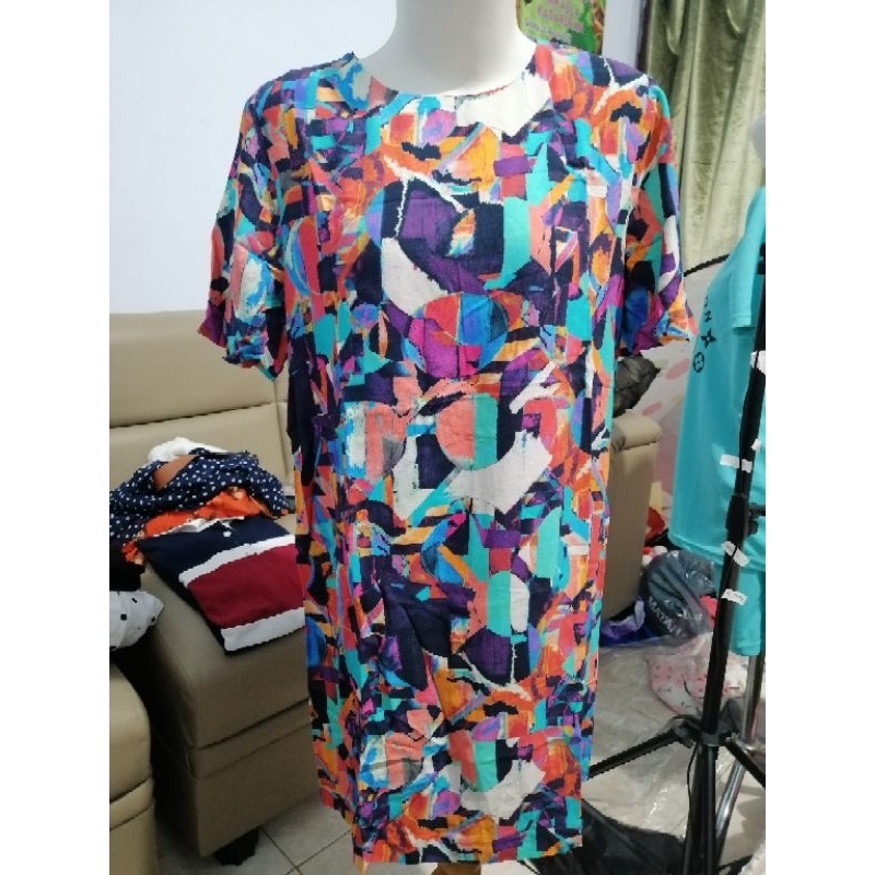 Atasan Wanita motif abstrak zara