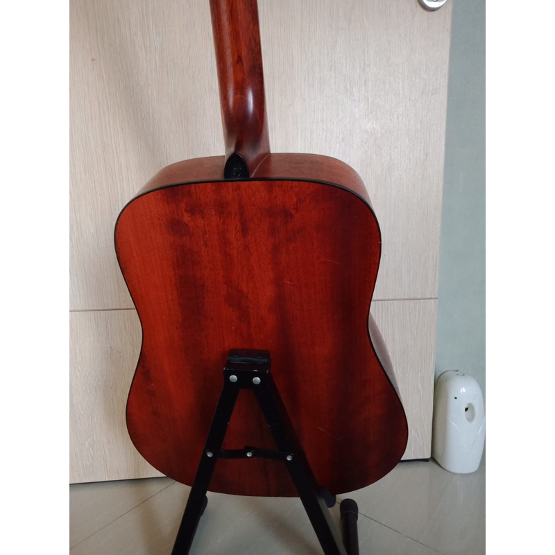 gitar cort ad810