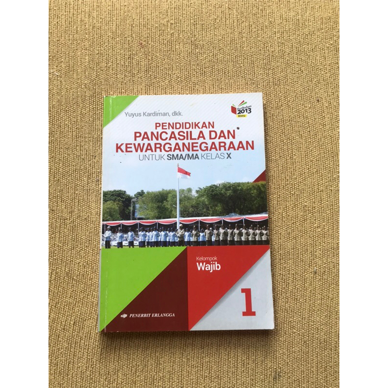 pkn kelas 10 penerbit erlangga