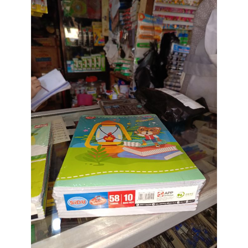 

Buku Tulis Sidu/sinar dunia 58 lembar,tebal,putih bersih