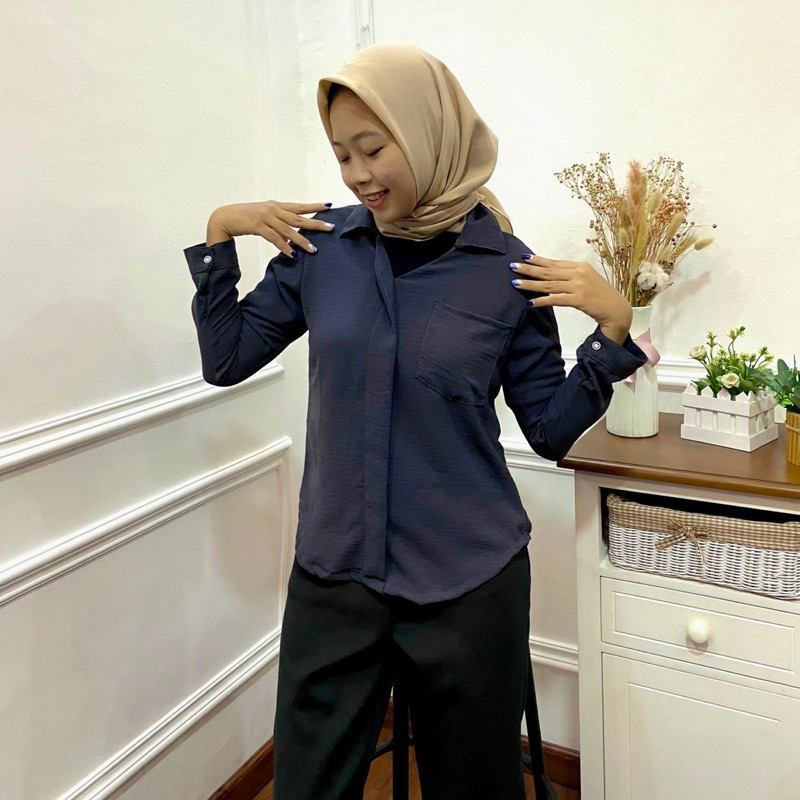 Kemeja Calista Top / Atasan Wanita Kemeja Wanita / Blouse Bahan Crinkle Premium Halus dan Lembut Anti Kusut CR-0001