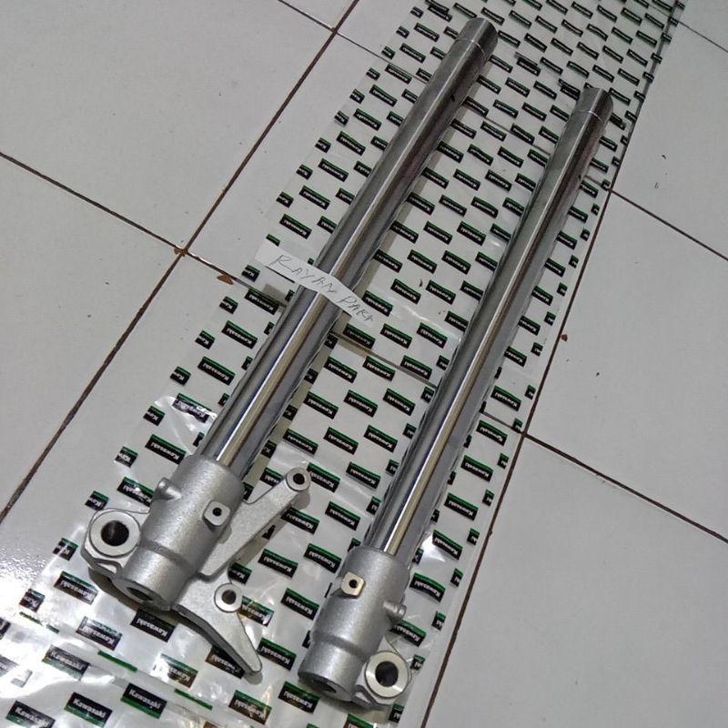 Sok depan KLX150 USD KLX150 USD kanan kiri