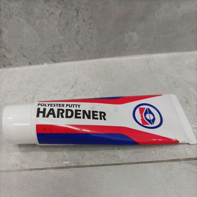 Hardener Polyester Putty