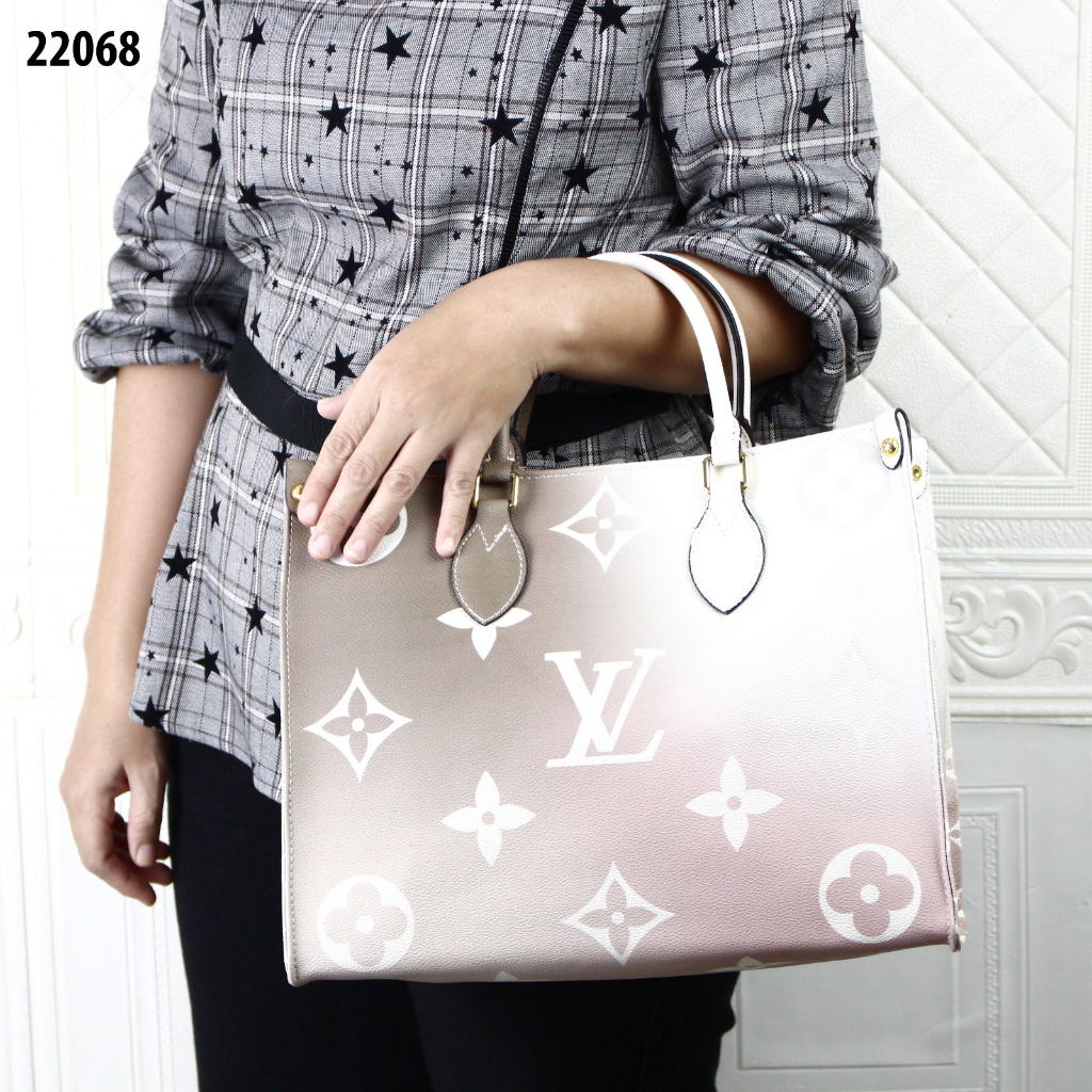 TOTE ON THE GO GIANT MONO 22068 (FREE PAPERBAG)