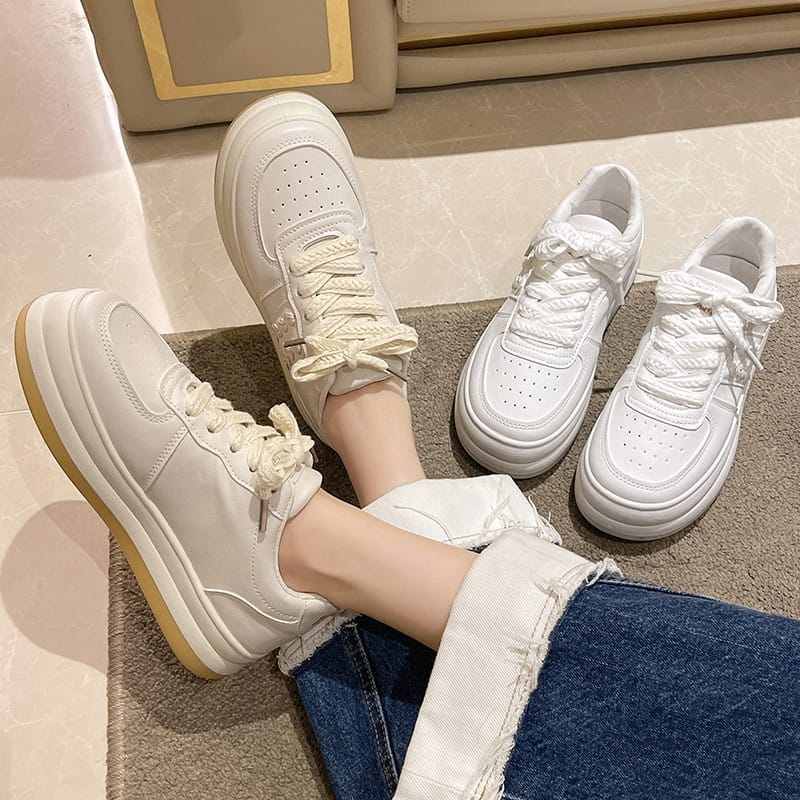 FREE BOX Sepatu Wanita Sneakers Wanita Premium Quality Model Terbaru Korea Style LV0264