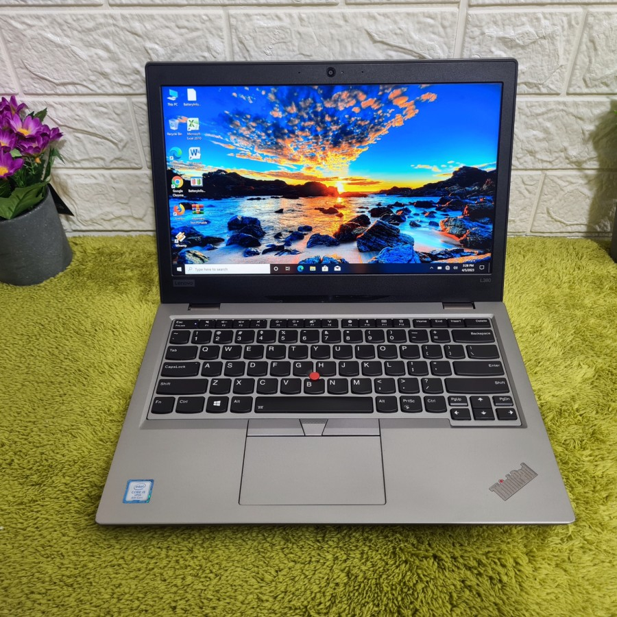 Lenovo thinkpad l380 core i5 Gen 8 Ram 8Gb Ssd 256