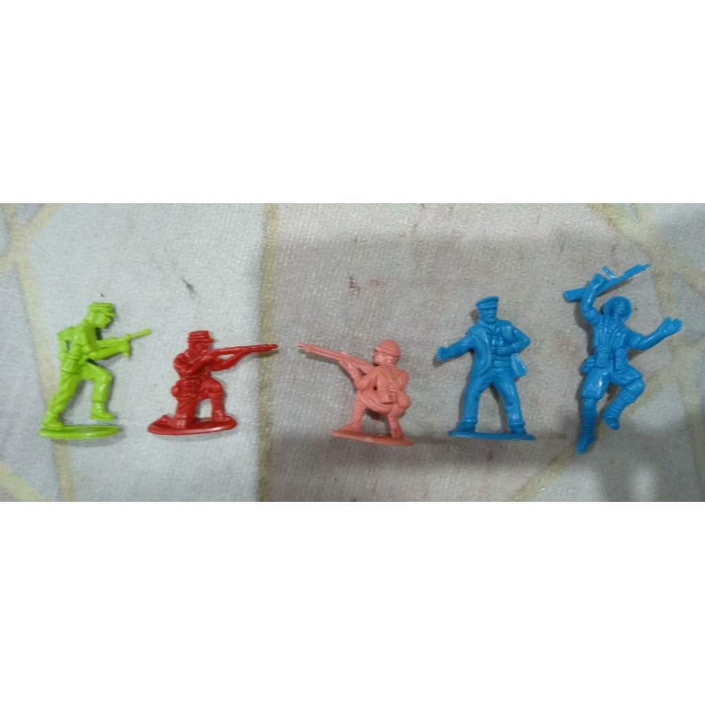 Mainan tentara mini random isi 5 pcs