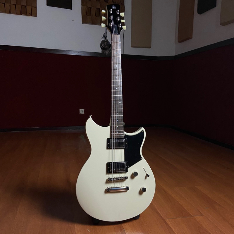 Gitar Elektrik Yamaha Revstar RSE20 VW